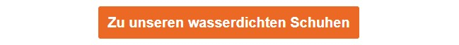 Oranger Button, der zu unserer Auswal an wasserdichten Schuhen führt.